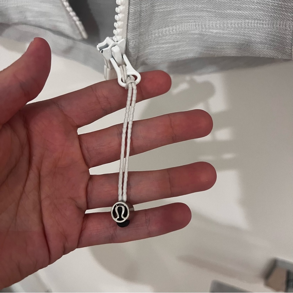 Lululemon Define Full Zip Jacket Heathered Grey - Picture 9 of 9